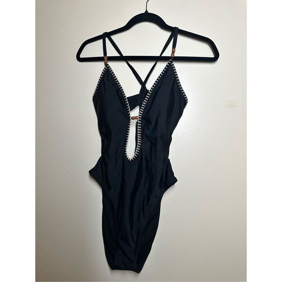 Shade and Shore Black Plunge One Piece Swimsuit Size Medium New - Picture 2 of 4